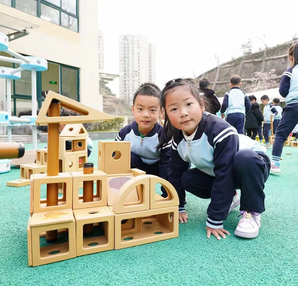 Outdoor Playtime Fun: Bausteine für grenzenlose Fantasie und Kreativität