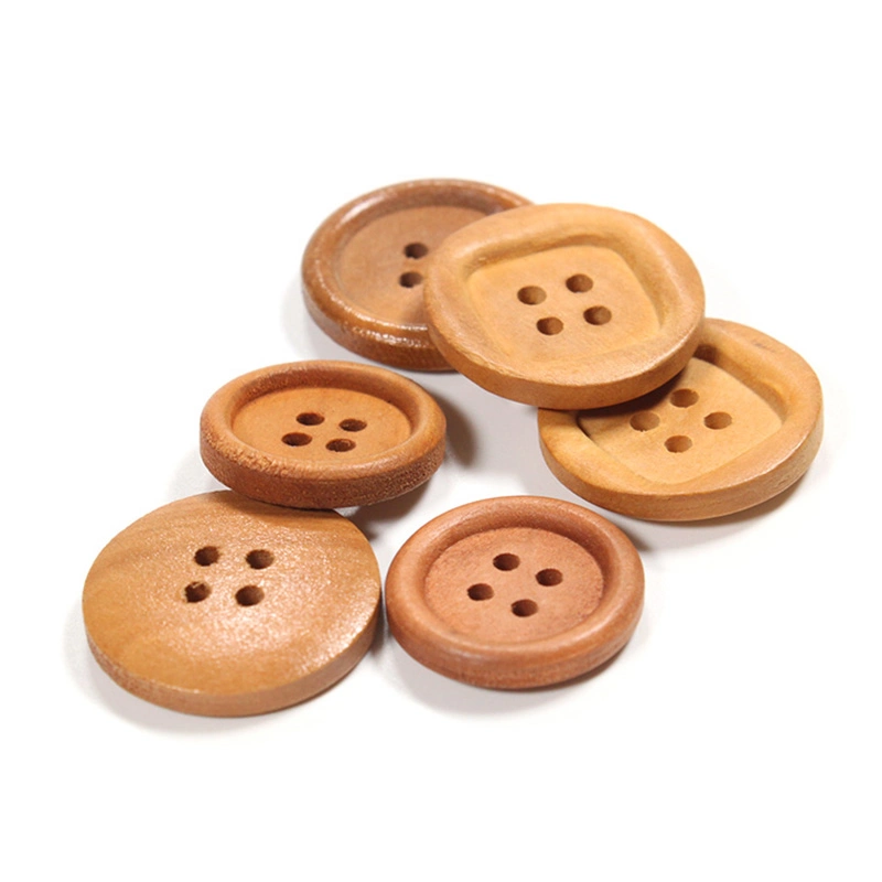 Factory Direct 15mm Fashion 4 Holes Natural Crafts Wooden Button Custom Small Size 10-40 mm Winter Decorative Round Coat Buttons