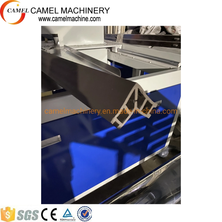 Factory Sell PVC Wood Plastic Composite Flooring Outdoor WPC Decking Board Making Machine PE Wood Plastic Extrusion Line