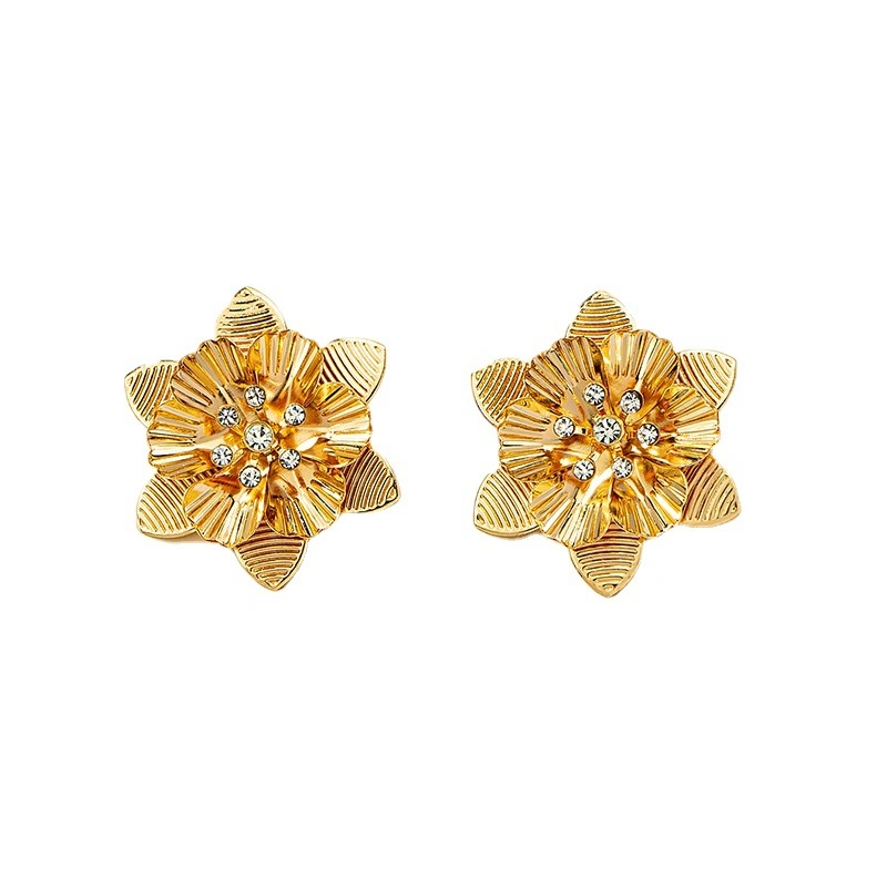 Factory Outlet Sweet New European and American Flower-Shaped Earrings