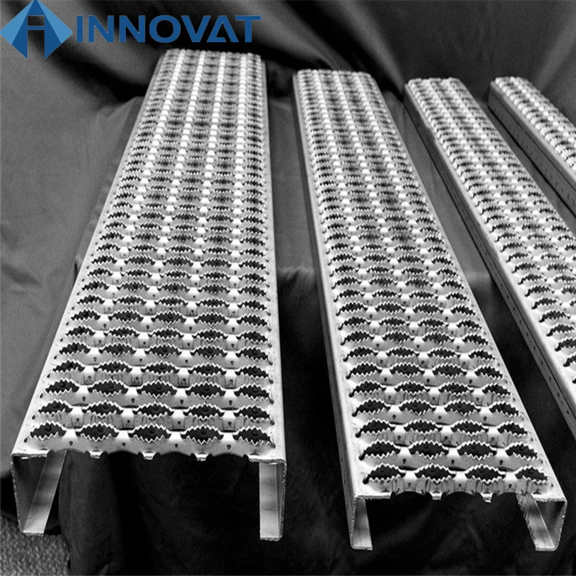 Perforated Plank Grating/Grip Strut Grating/Safety Grating Grip Strut Safety Grating/Perforated Metal Sheet for Platform/Walkway/Stair