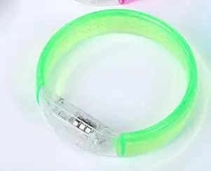 Plat en acrylique de concert éclairé par LED pour enfants Bracelet à barre lumineuse large bande pour la fête