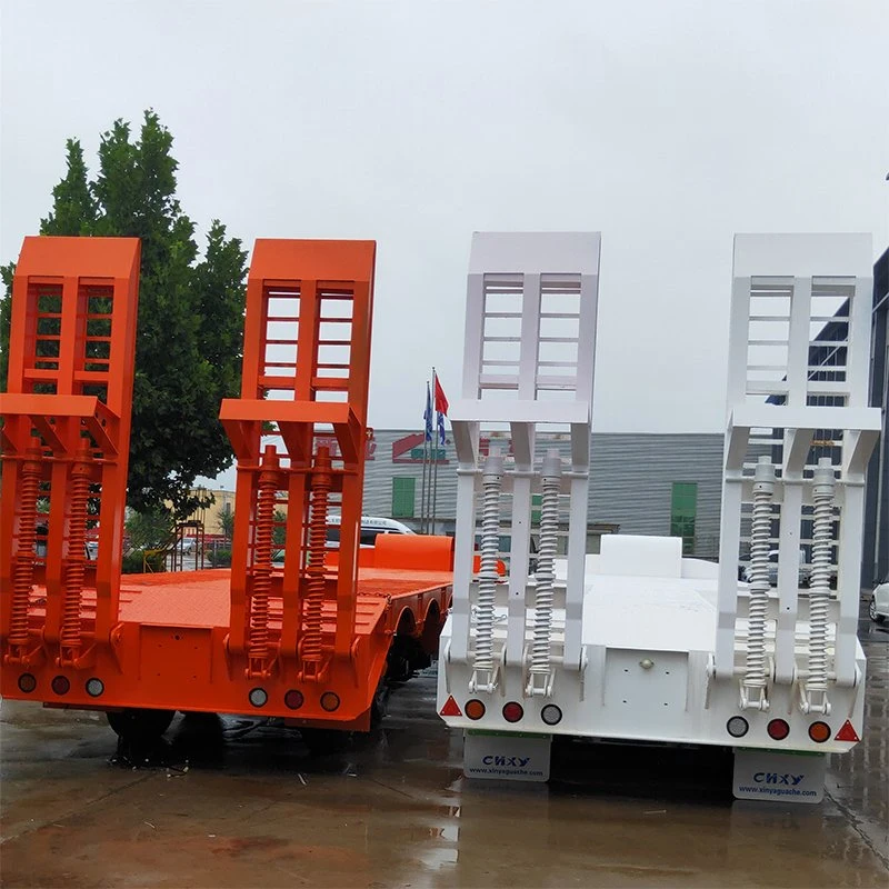 Tri-Axle Lowbed Semi Trailer Truck for Excavator / Heavy Duty Truck Transport with Standard Rims