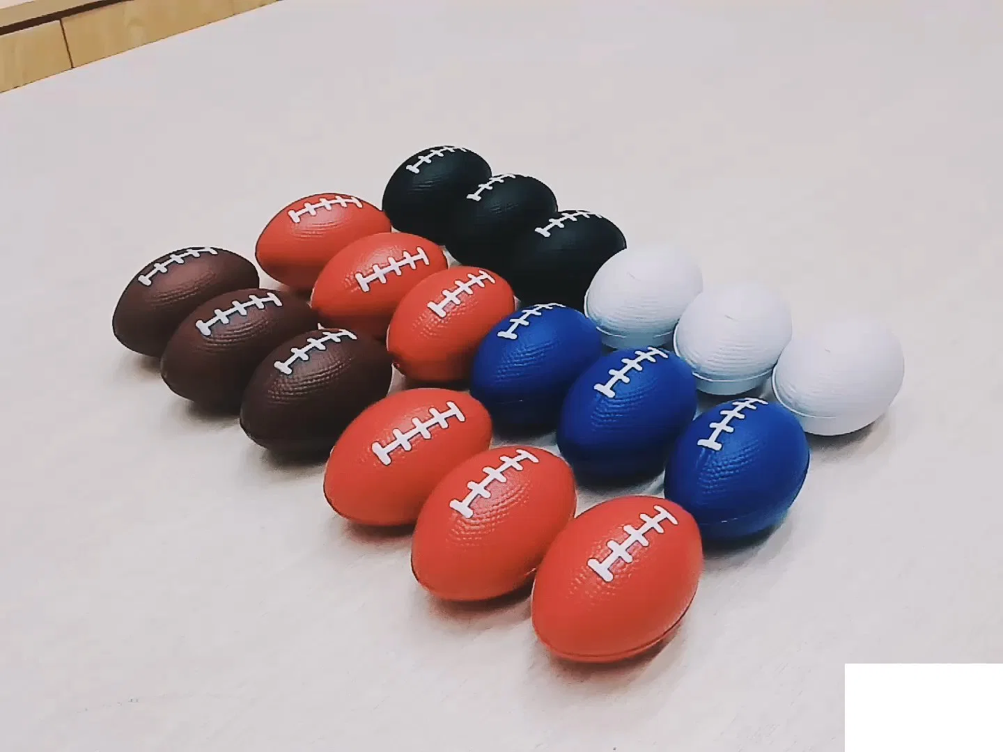 Red American Football Rugby PU Foam Toy Anti Stress Ball Juguetes