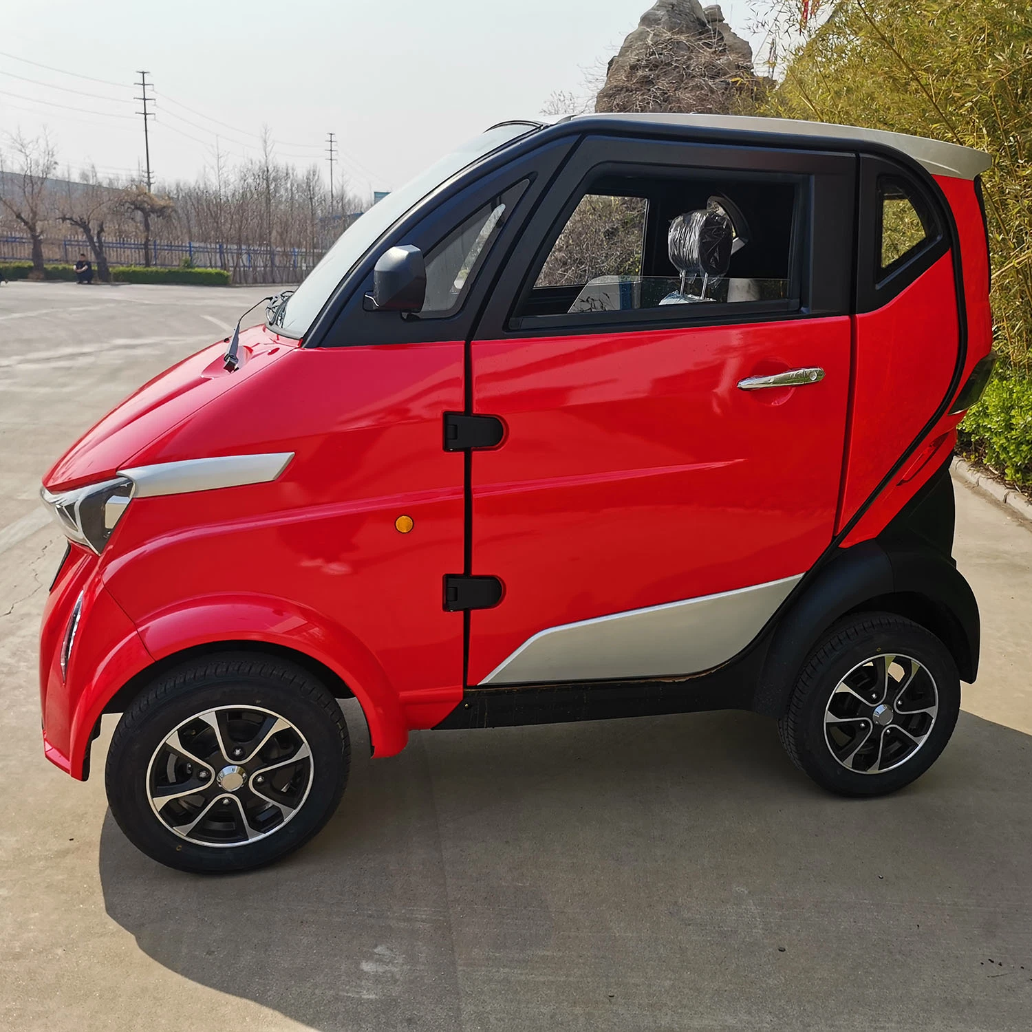 Baja velocidad a 45 km/h de 4 ruedas coche eléctrico de la discapacidad con la CEE