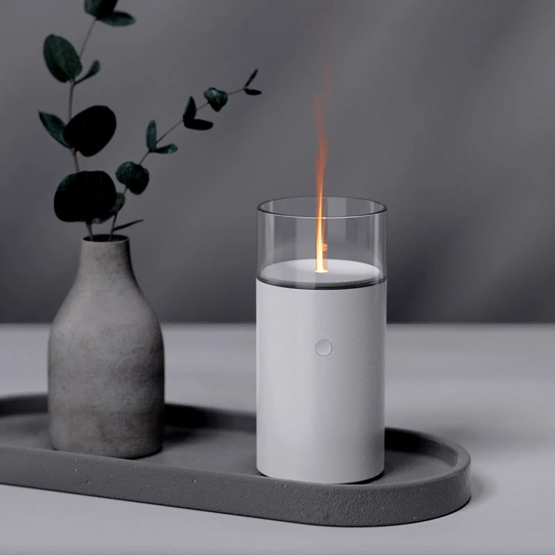 Diffuseur d'arôme ultrasonique USB pour la maison avec lumière de nuit à bougie de simulation et humidificateur d'air.