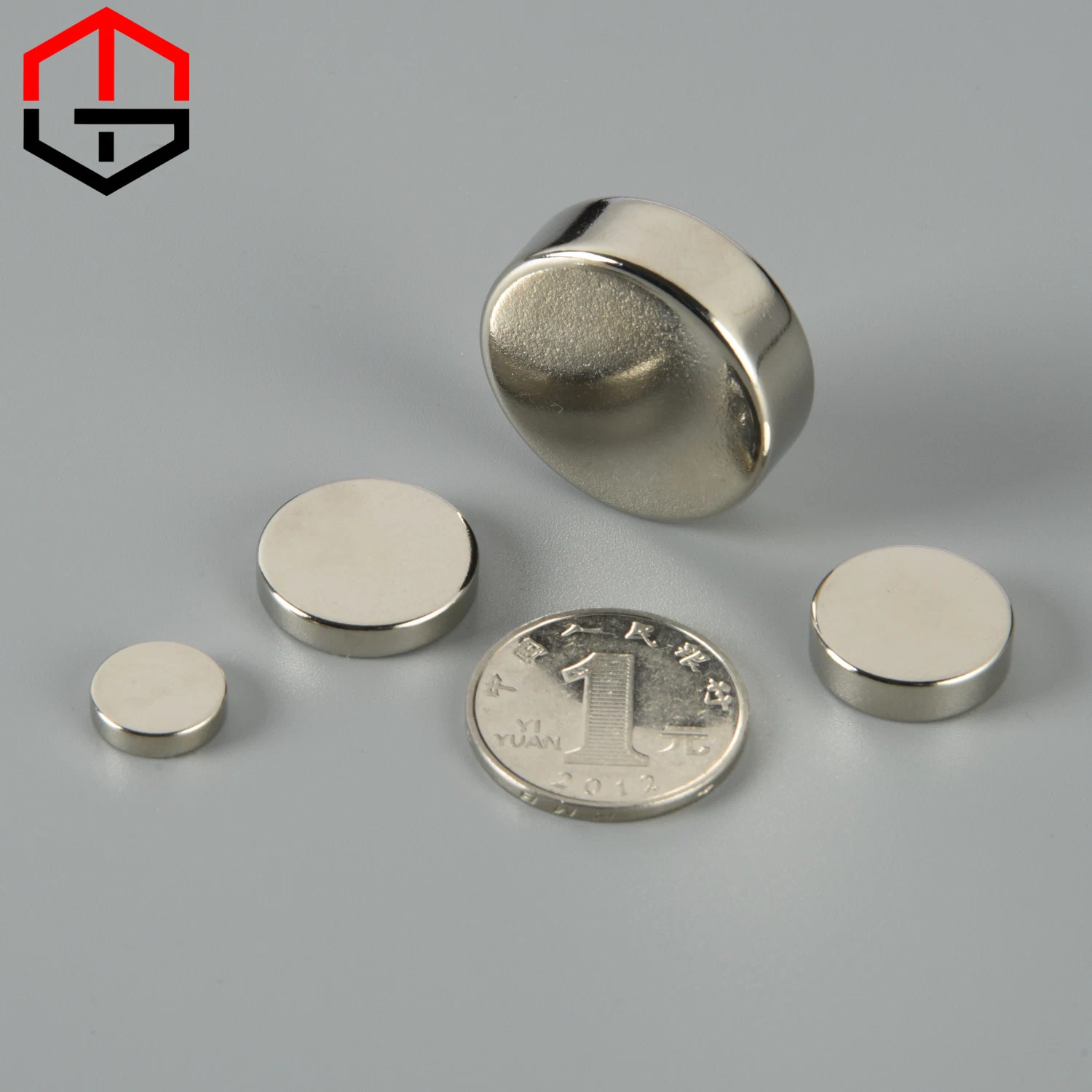 NdFeB Disc Wholesale/Supplier N35-N52 Strong Permanent Neodymium Magnet for Gift Box/Sensor/Speaker/Equipment/Tool