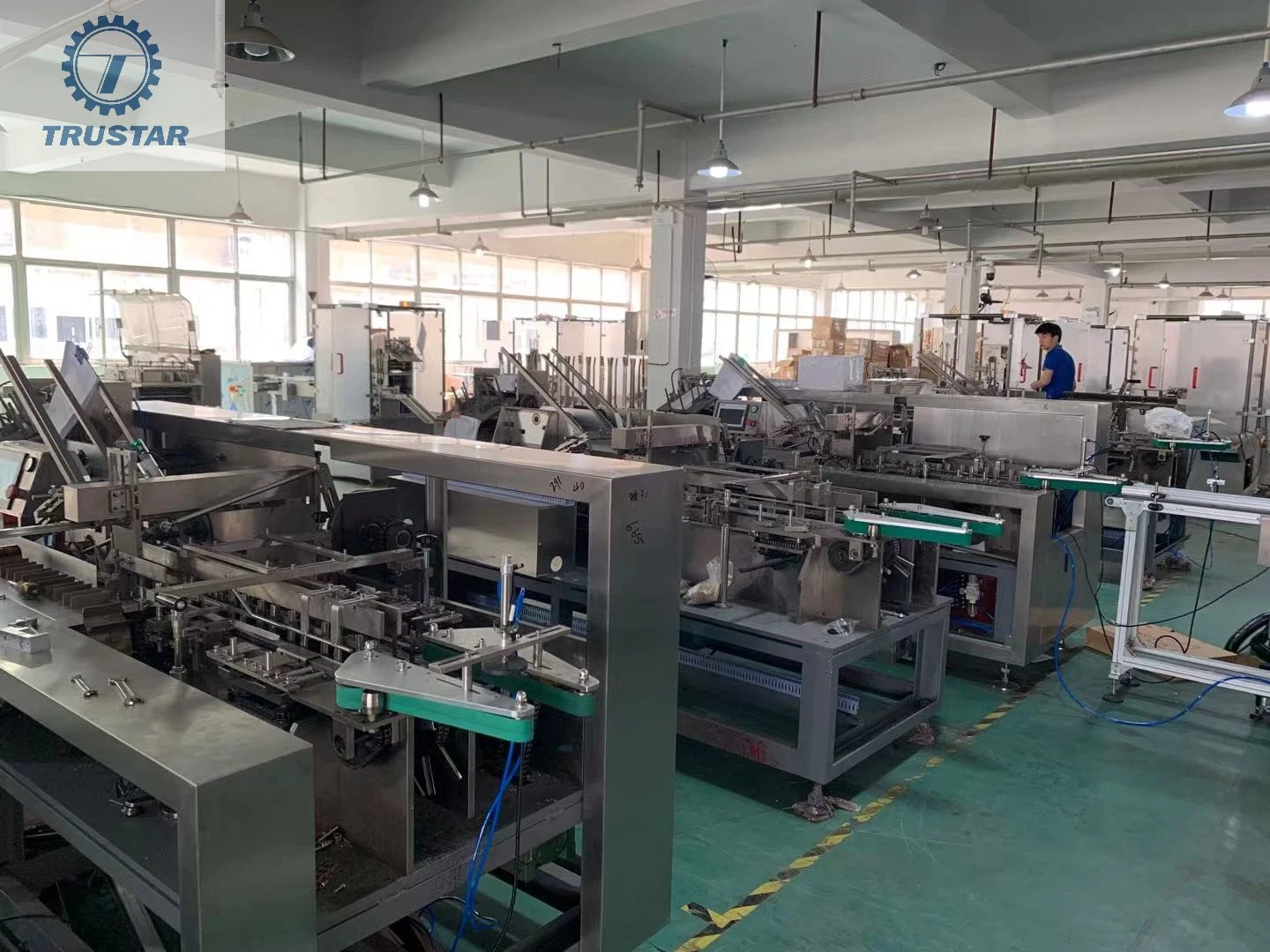 Automatic Soft Products/Food/Dessert/Bottle/Pharmaceutical/Beverage/Daily Use Products Cartoning Box Packing Machine with Factory Price