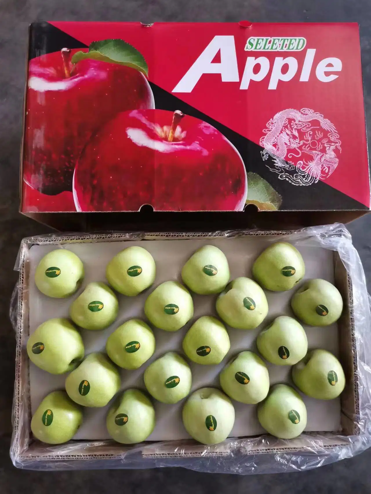 New Crop of Fresh Qinguan Apple