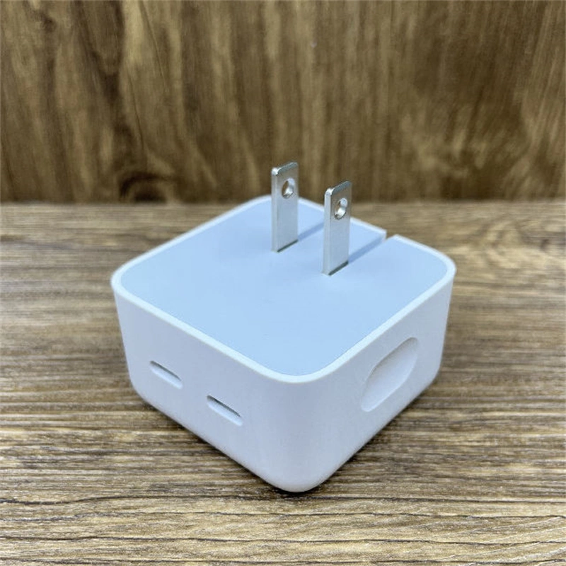 Customized Dual USB-C Port 35W Compact Us Plug Power Adapter for Phone 14 13 12 11 Por Max Fast Charger