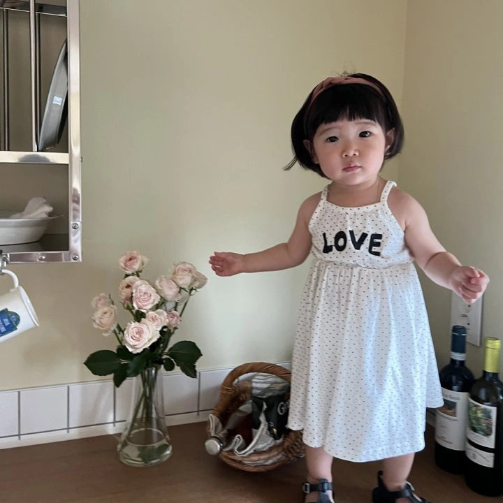 Girls Summer Dress Baby Fashion Letter Wave DOT Princess Suspender Skirt