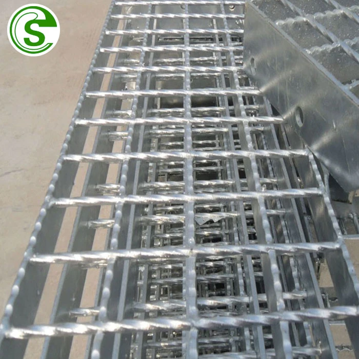 Hot Dipped Galvanized Steel Grating Platform Metal Bar Grating Drain Grating