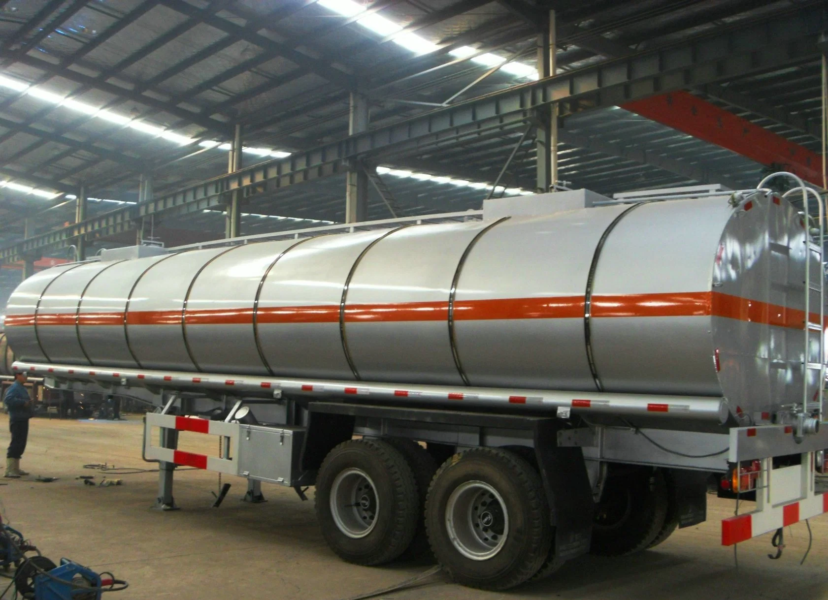 30t -38t Stainless Tanker Trailer Insulated Steam Heating System for Transport Hot Liquid Coal Tar Oil, Crude Oil, Waxs Chemcial