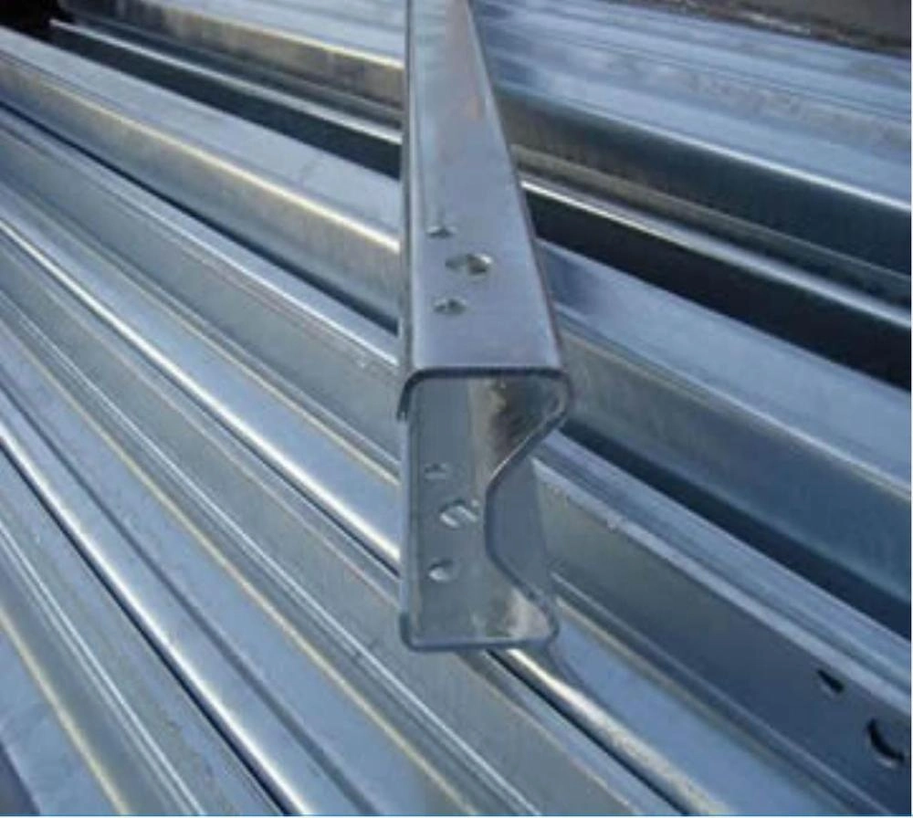 Traffic Crash Barrier/ Hot DIP Galvanized W Beam Highway Guardrail