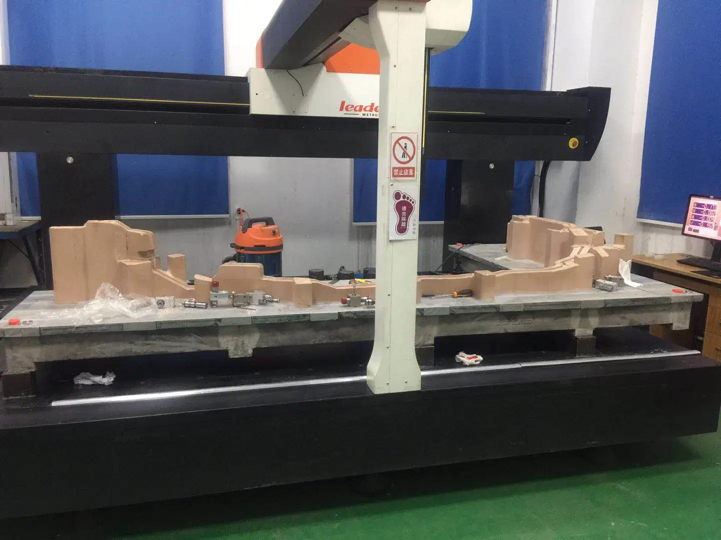 OBO لوحة أدوات CNC مسبوك البولي يوريثان مسبوك مصبوب مخصص مصبوب الرمال من أجل المعدات الهوائية للسيارة والمشاعب الهوائية