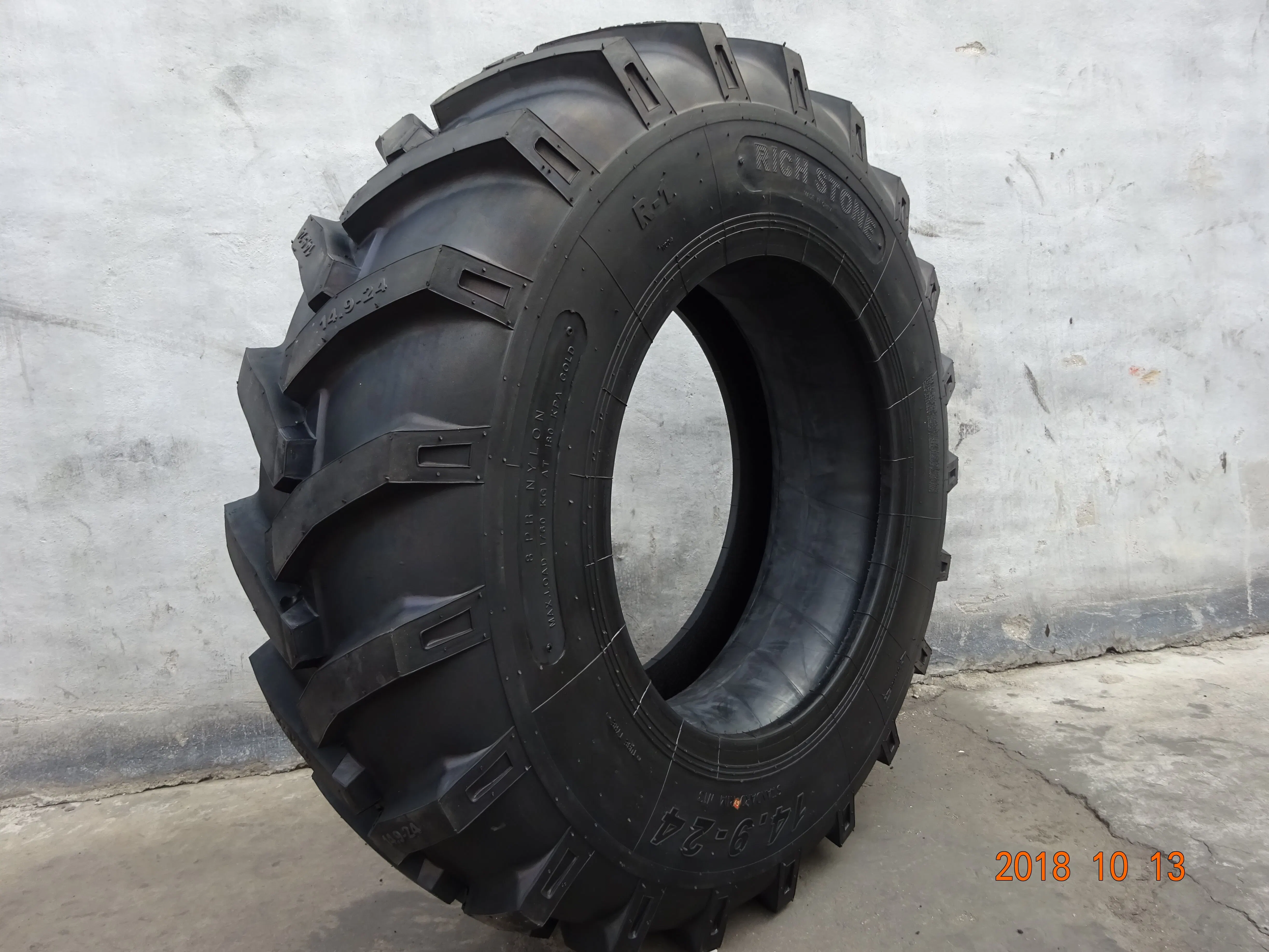 Agricultural Farm Tractor Tyre Tire (12.00-38) R1/Loader/ Engineer Machine/ Lower Price/ Wide Range/ Industrial