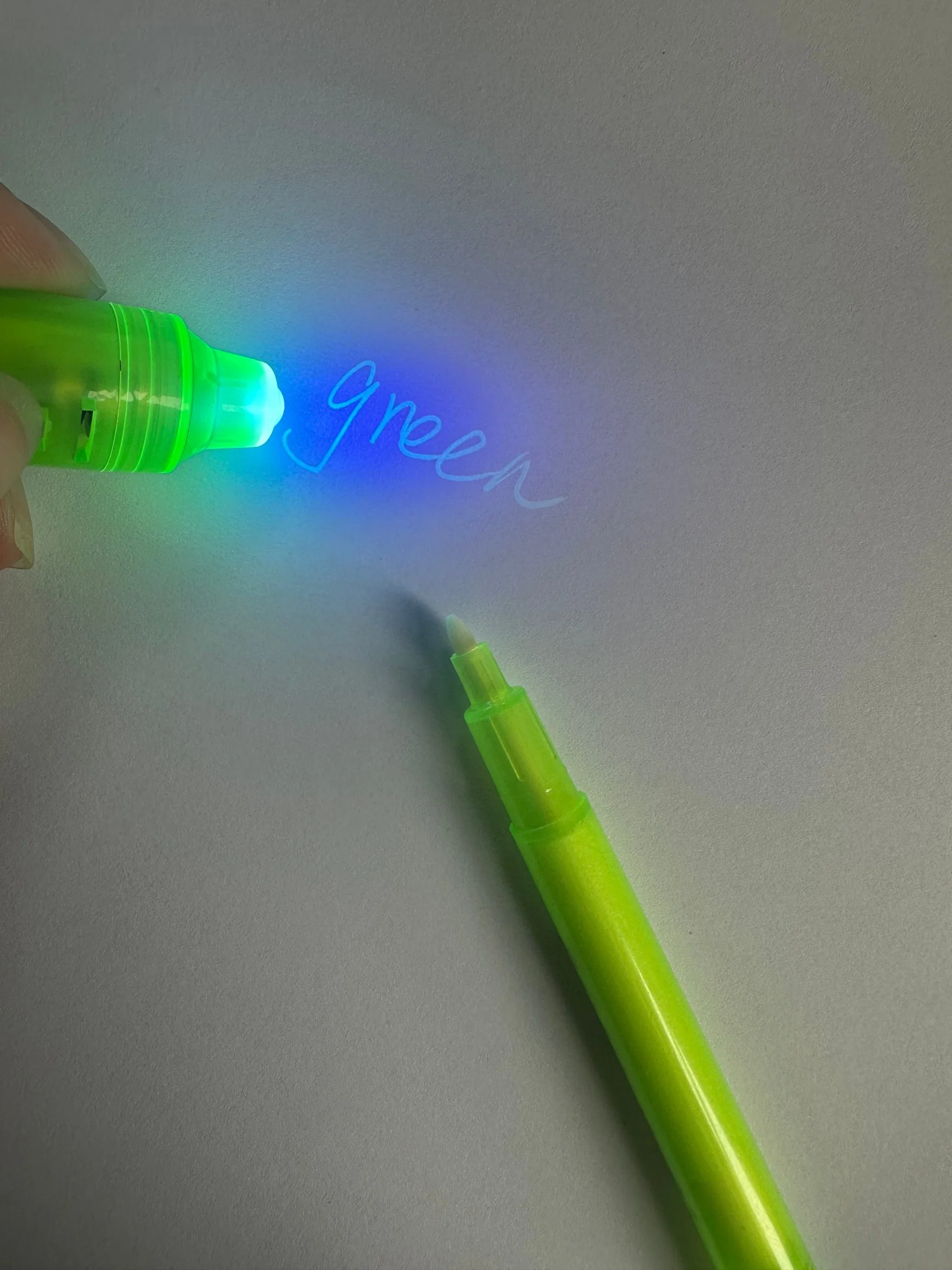 2023 Hot Selling Promotional Invisible Ink Pen with UV Light Party Gift