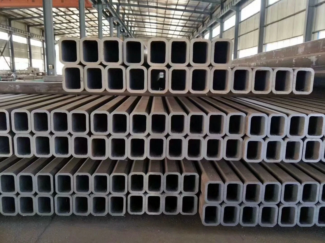 Q235/Q195/Q345/A36/10*10-600*600mm/0.5-12.0mm/Pre Galvanized/Hot DIP Galvanized/Black Mild/ERW/Welded/Stainless/Square/Rectangular Steel Tube for Construction