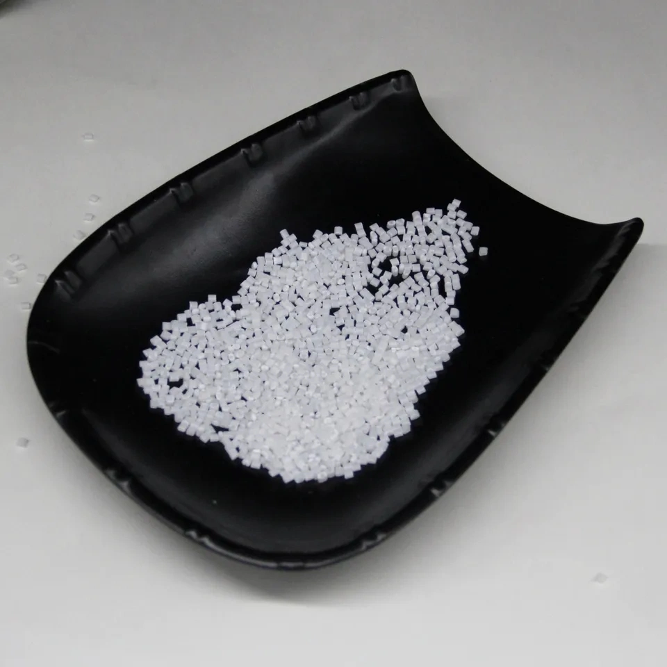 Fabricante plástico de alto impacto poliestireno Precio caderas vírgenes partículas de plástico