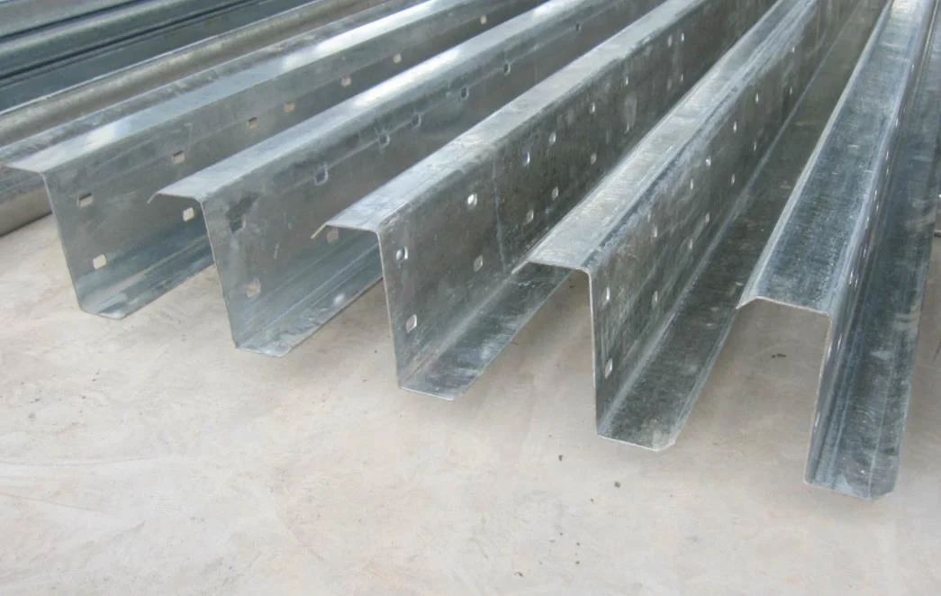 Black Hot Rolled Carbon Mild Q235 Ss400 Steel Angle China Equal Angel Bar / Angle Steel / Iron Angle