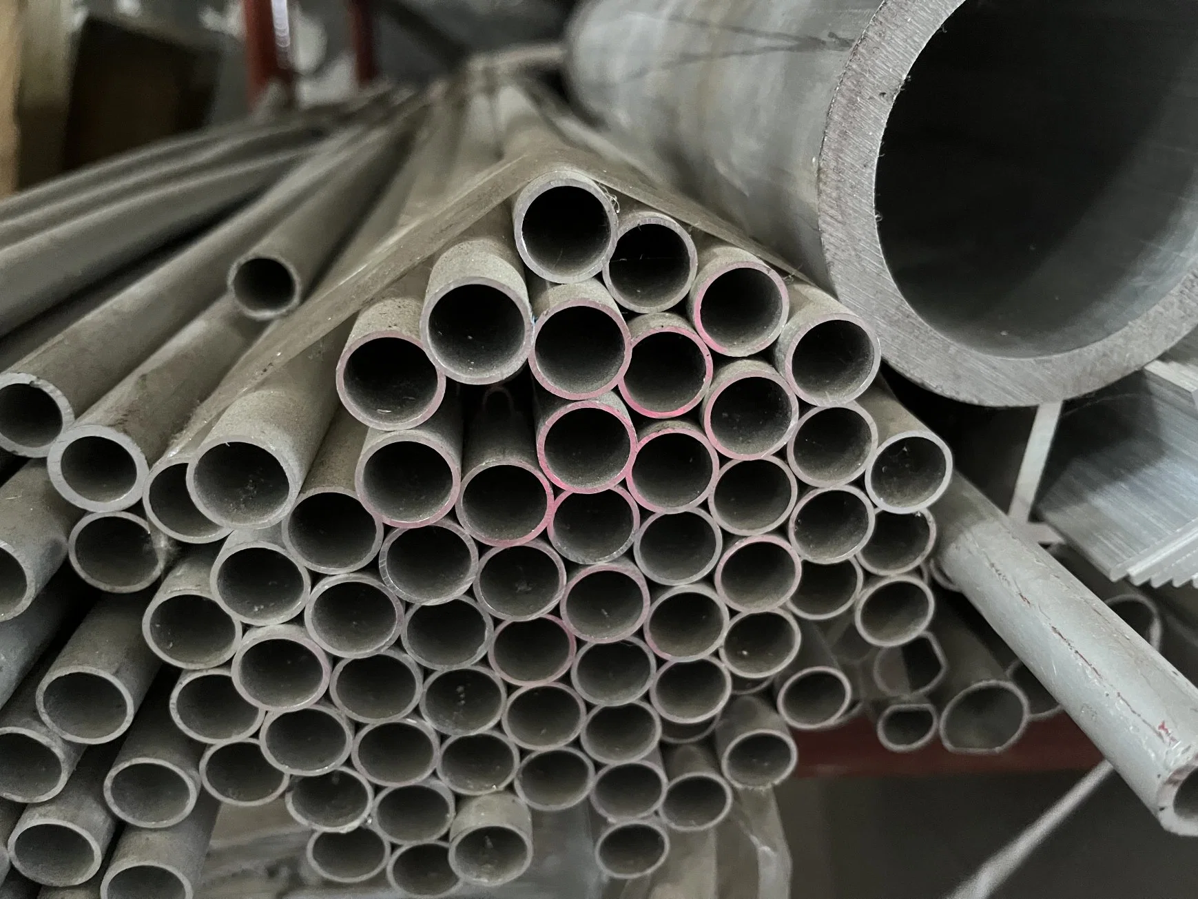 High quality/High cost performance 1050 3003 5005 6061 7075 10 Inch 1mm Aluminum Pipe for Building Material