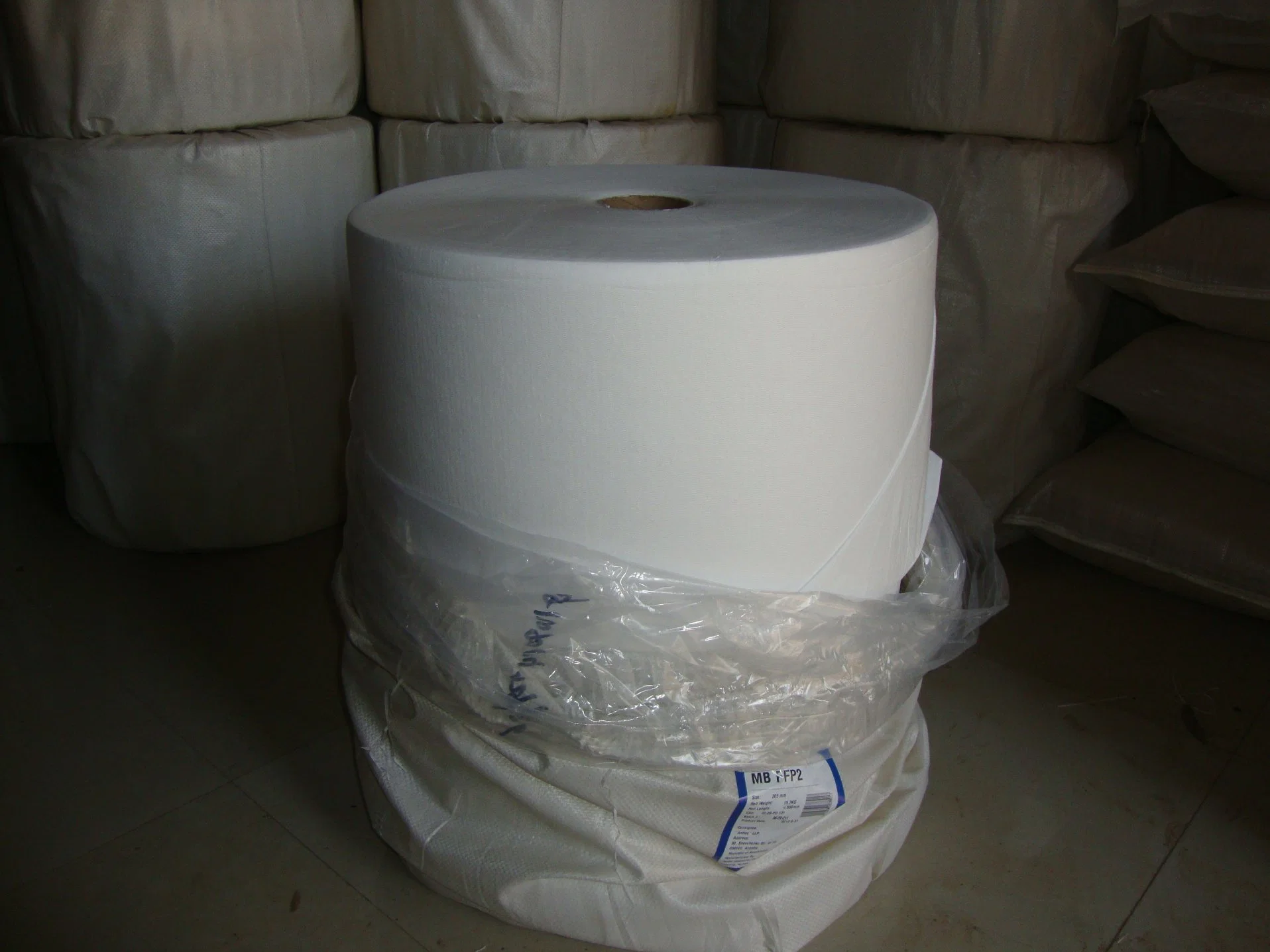 100% em filtro de PP/Melt-Blown/Nonwovn/Non-Woven/Não Tecidos Bfe99% 25/40/70GSM FFP2/FFP3 Produtos Têxteis