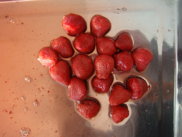 Top-Qualität frisches Obst aus der Dose Erdbeeren verpackt in Zinn Glas Aus China