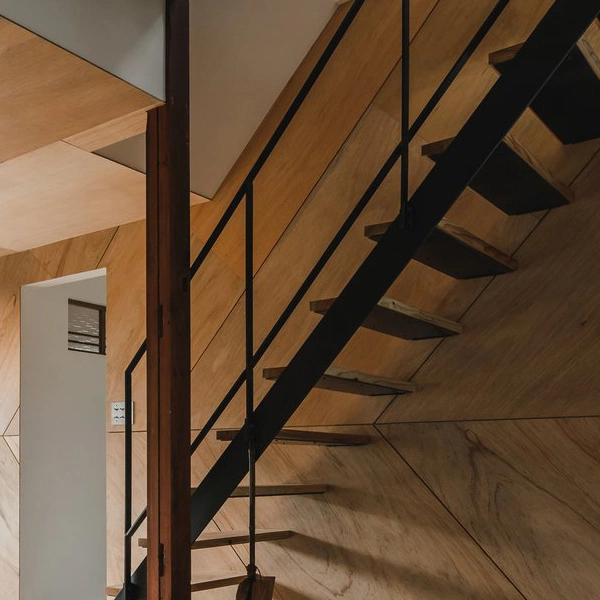 Prefabricated Indoor Modern Design Steel Wood Staircase