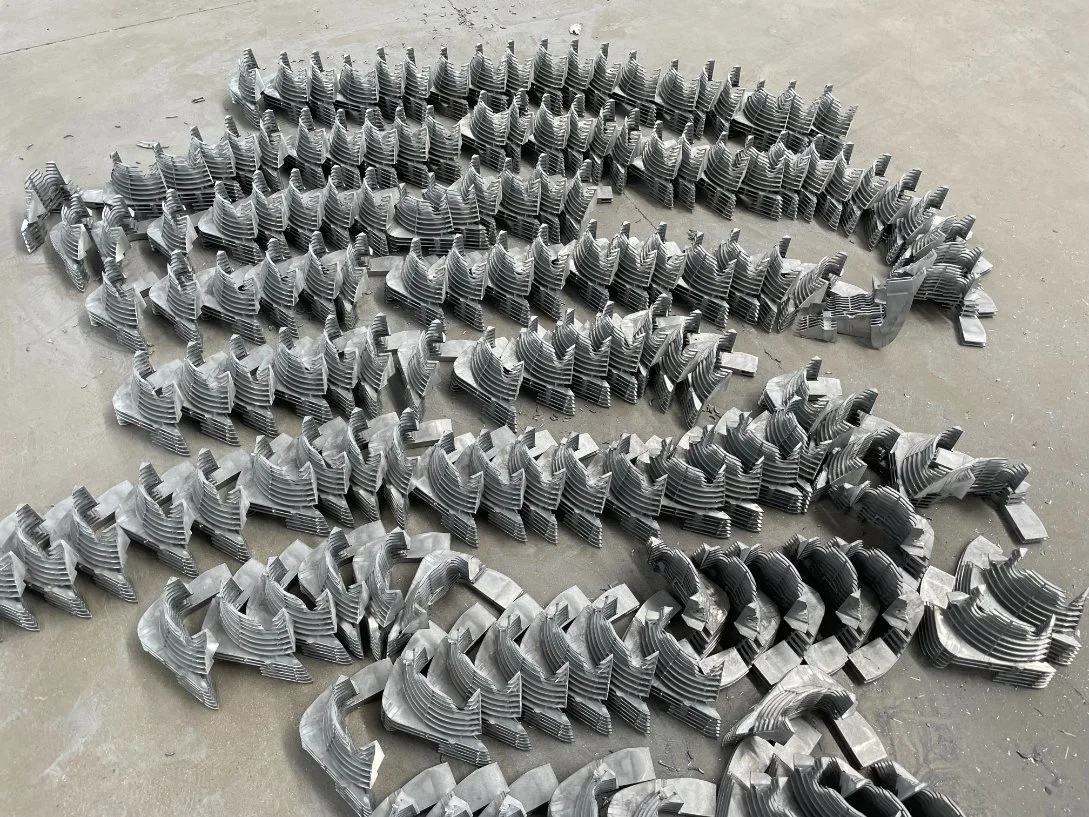 Aluminum Engine Cylinder Blades Vanes A356 Wholesale/Supplier Customized OEM Aluminum Squeeze Casting Engine Parts Car Spare Parts Motorcycle Parts Auto Parts