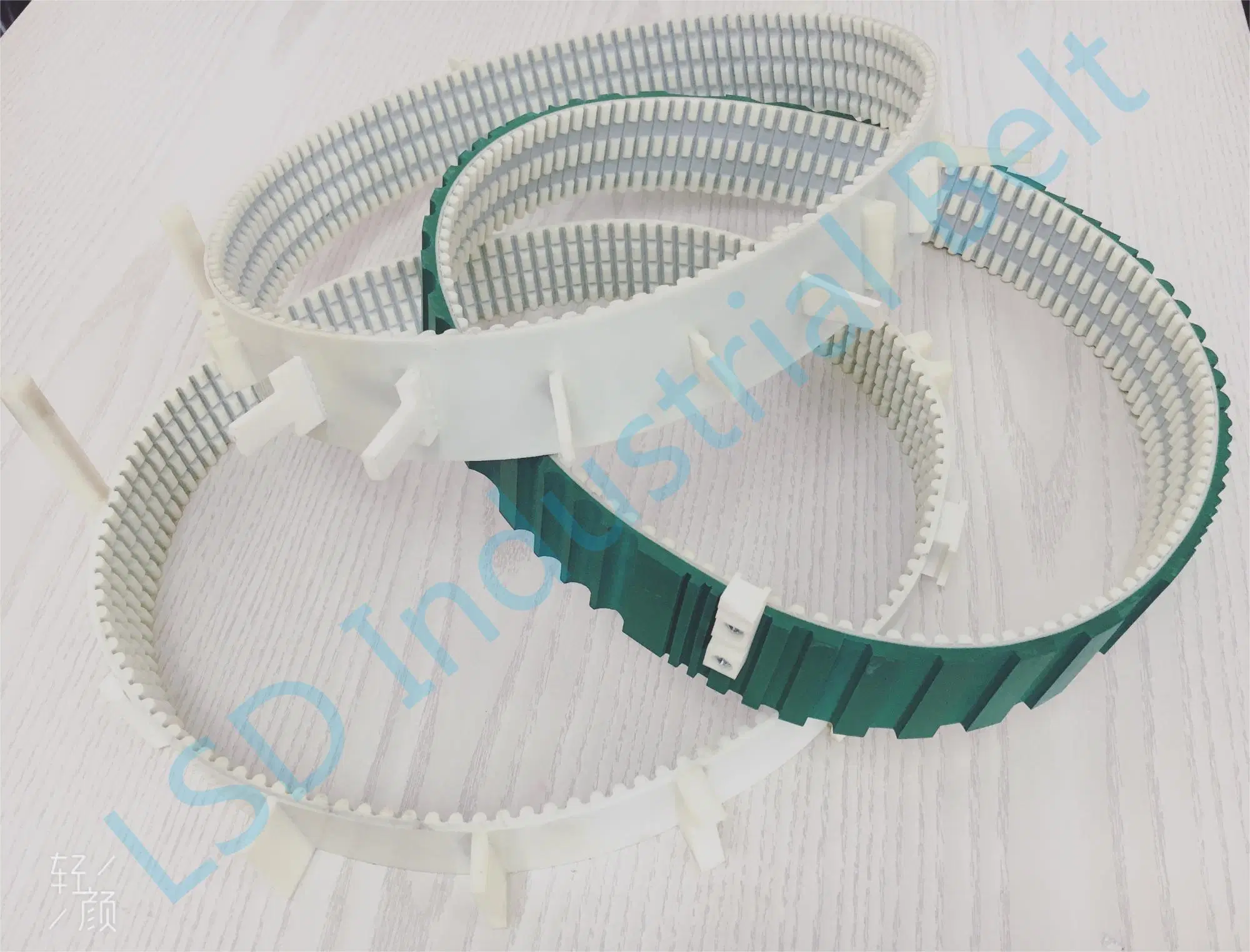 Seamless Open End White Black PU Timing Belt with Tooth Profiled