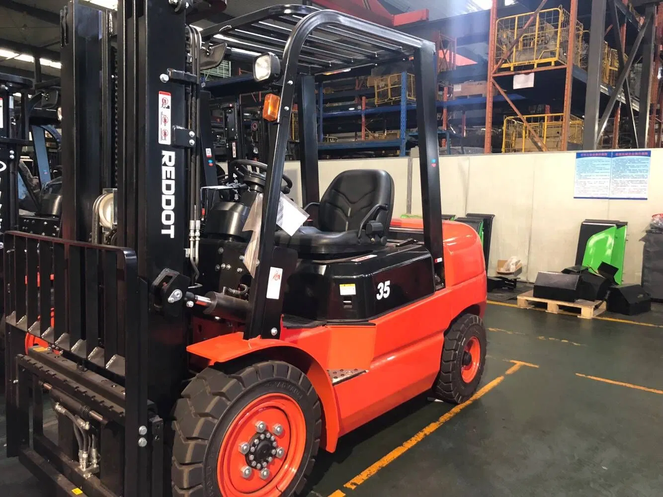 Redlift Hot Sale T3 Series Diesel Forklift 3500kg Capacity Easy Maintenance and Greater Productivity Suitable for Outdoor Work