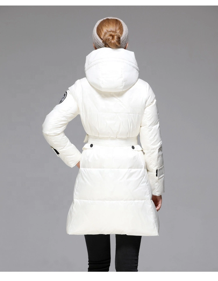 2023 Nouvelle mode hivernale pour dames Veste doudoune grande taille Côté lumineux Veste chaude Manteau à capuche en duvet Bulle Manteaux en duvet pour femmes