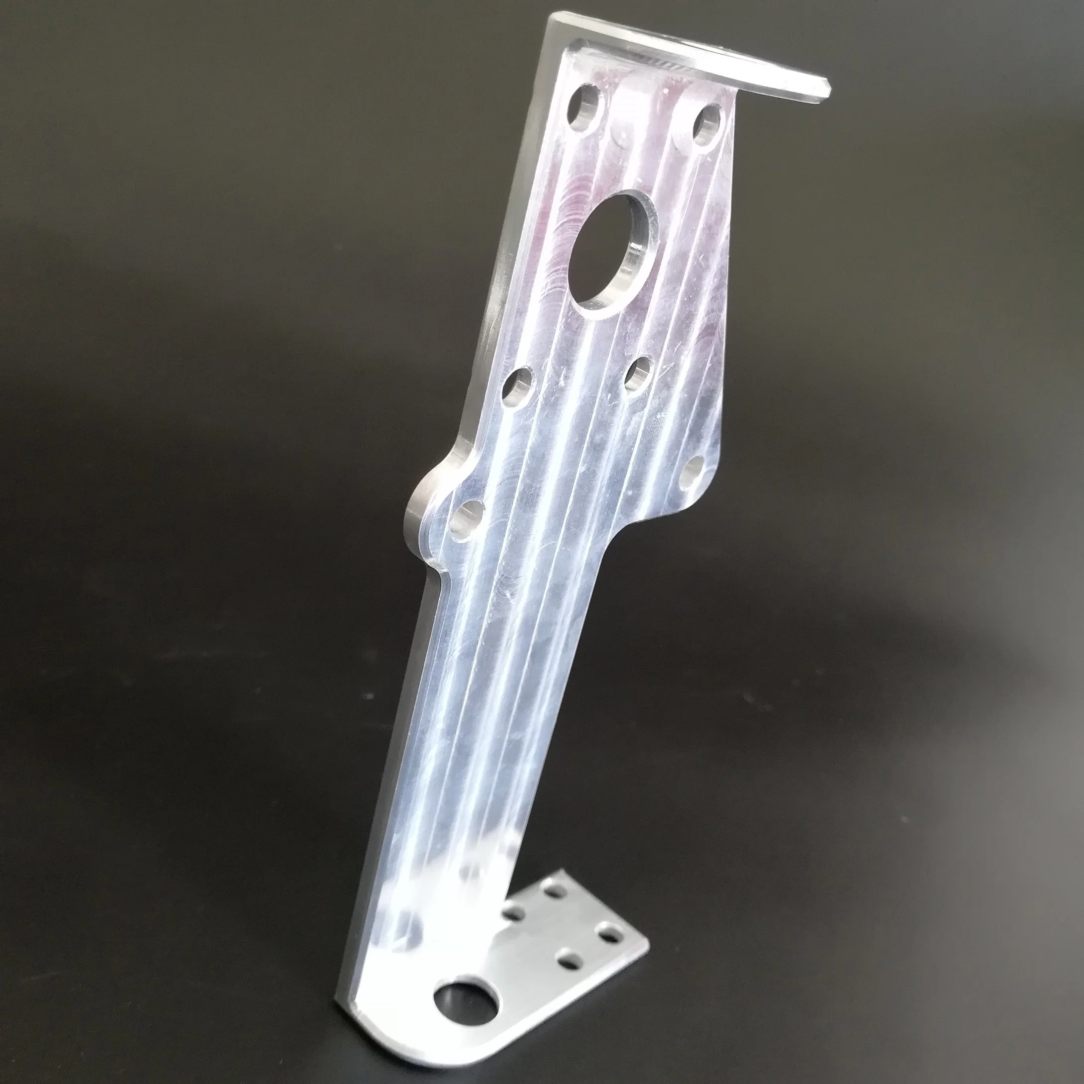 De aluminio de alta calidad OEM 7075 Placa de presión y la Canasta de embrague de acero mecanizado CNC de piezas de repuesto de herramientas de hardware de la motocicleta