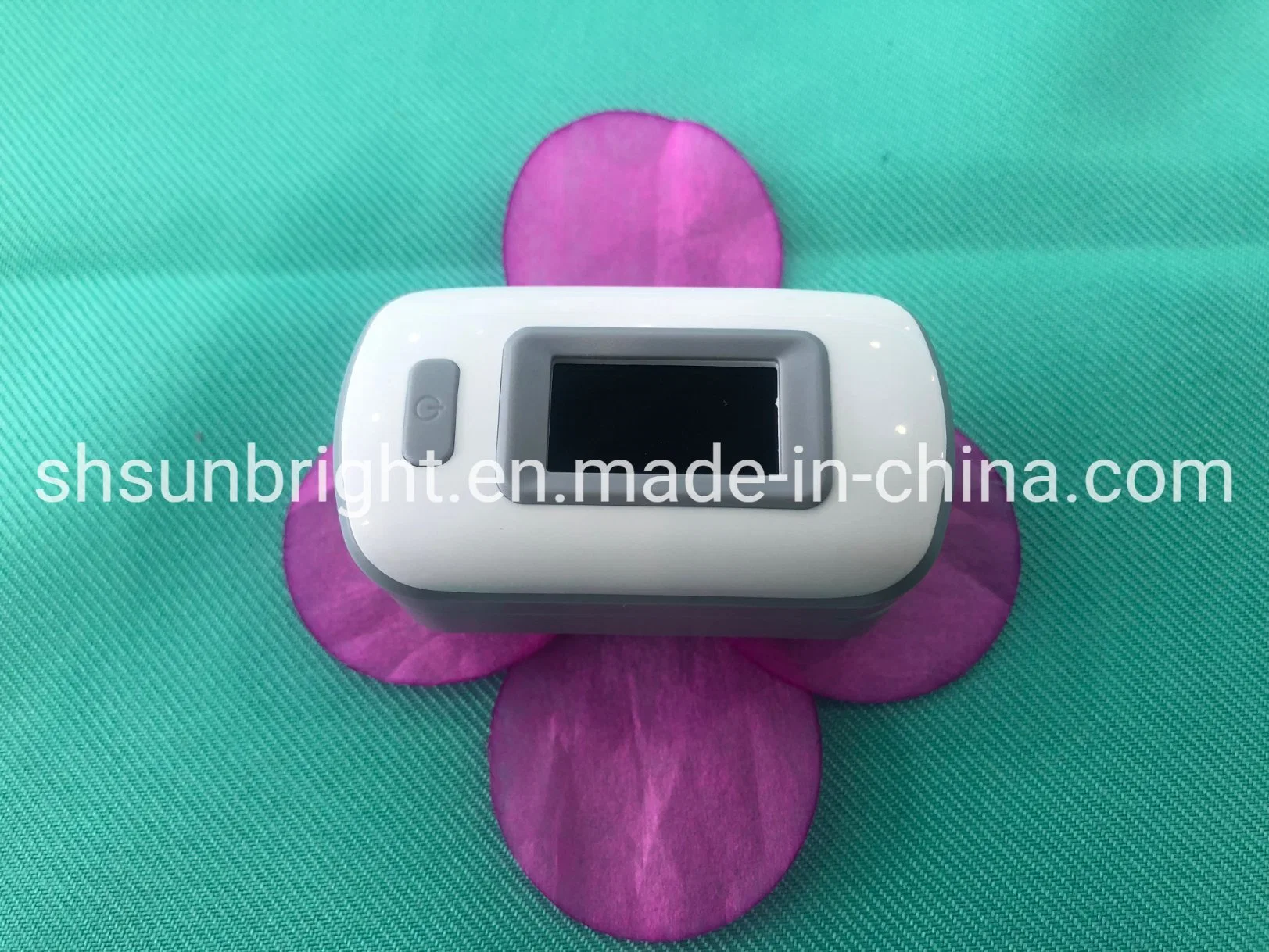 Ce Certified Finger Clip Oximeter with Best Fingertip Pulse Oximeter