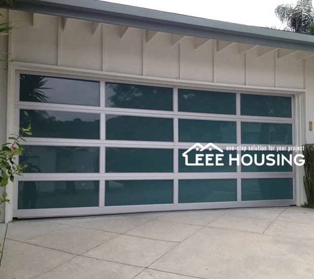 China Factory Supply Modern Automatic Sectional Aluminum Glass Garage Door with Frosted Door Lites