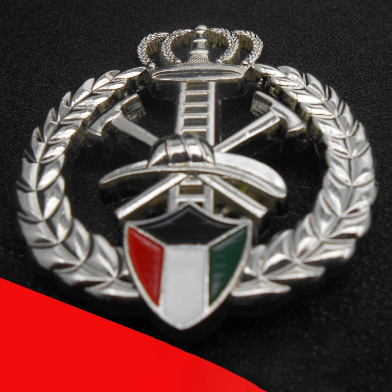 Kundenspezifische Sätze von Metall Hollow Gold Gedenknadel militärische Medaille Cap Abzeichen Lapel Pin Custom Police Abzeichen