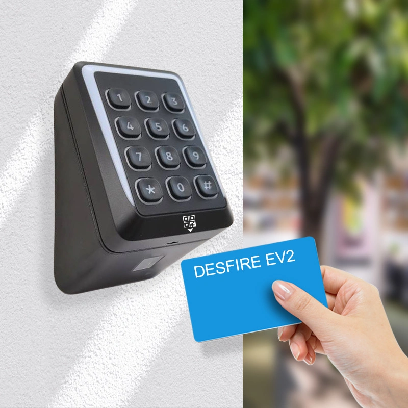 El escáner de códigos QR personalizados NFC RFID, lector de tarjetas de control de acceso al aire libre