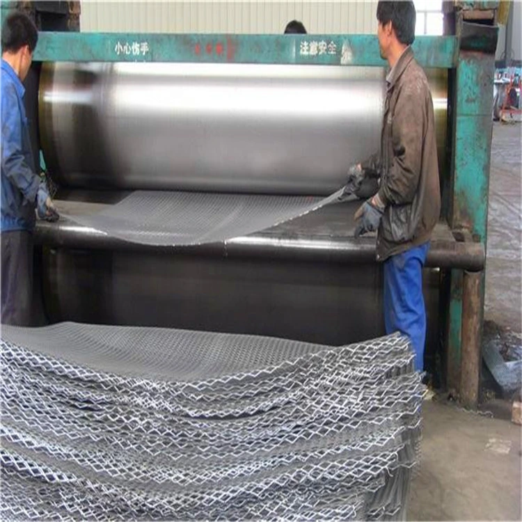 Heet High quality/High cost performance Industrial Expanded Metal Stainless Steel Wire Expanded Mesh Protecting Mesh Woven Silver Plain Weave Welding