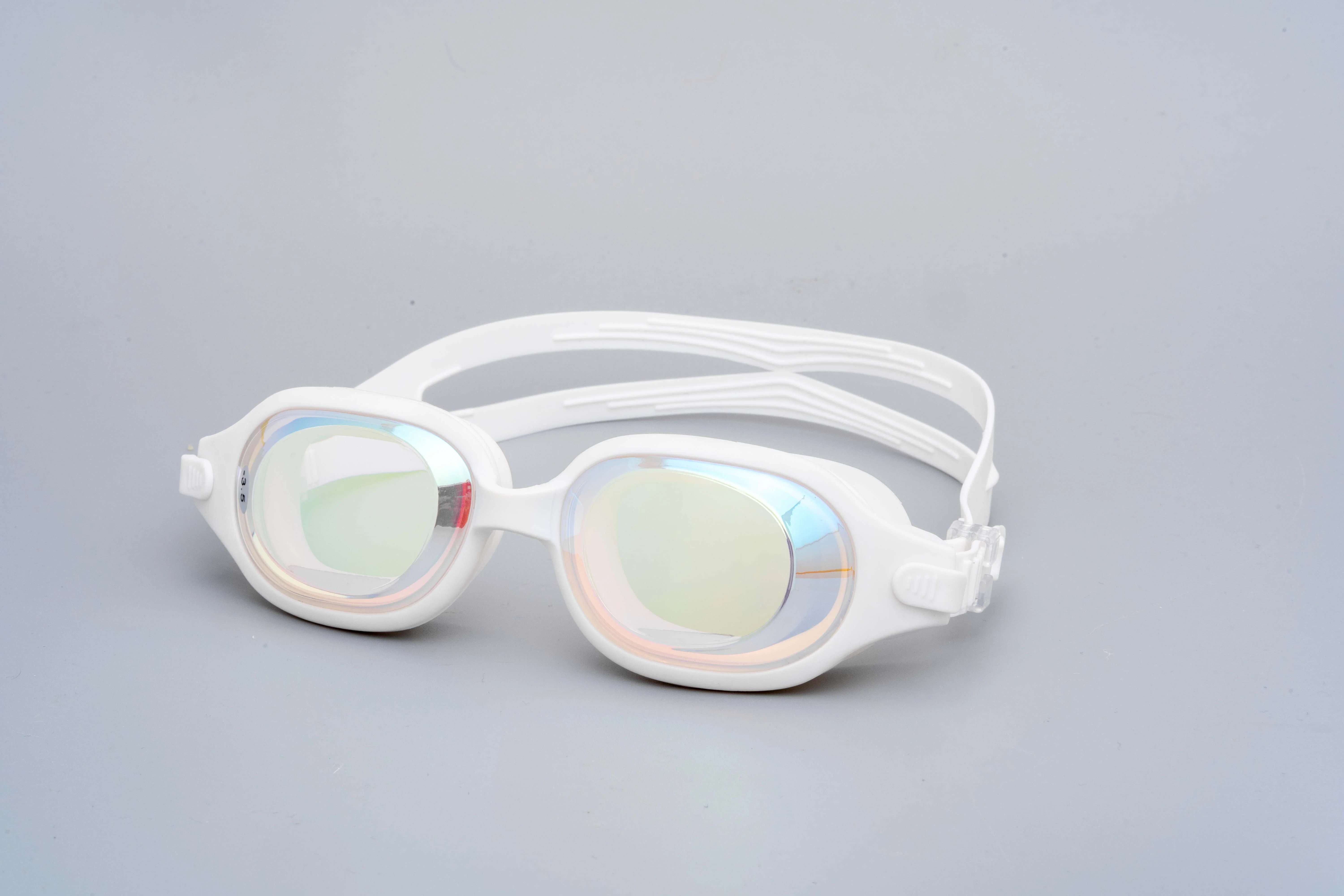 Wholesale/Supplier New Fashion Anti-Fog UV400 Soft Silicone Swimming Goggles for Adults