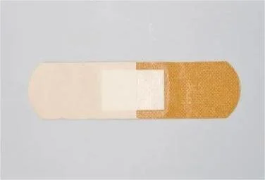Médico de primeros auxilios curita vendaje estéril de herida cinta adhesiva.
