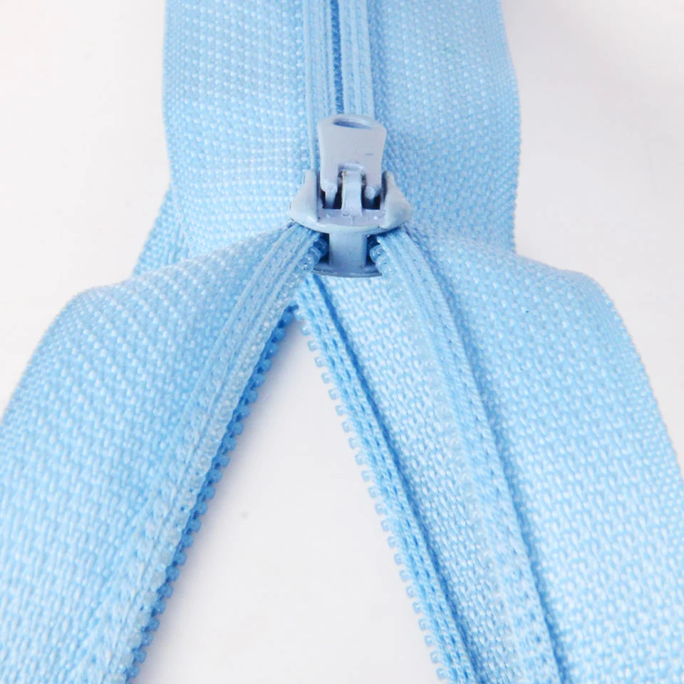 Wholesale/Supplier Custom Length Blue Colorful 3#/5#/8# Reverse Invisible Open End Nylon Zipper for Garments, Jacket, Bag