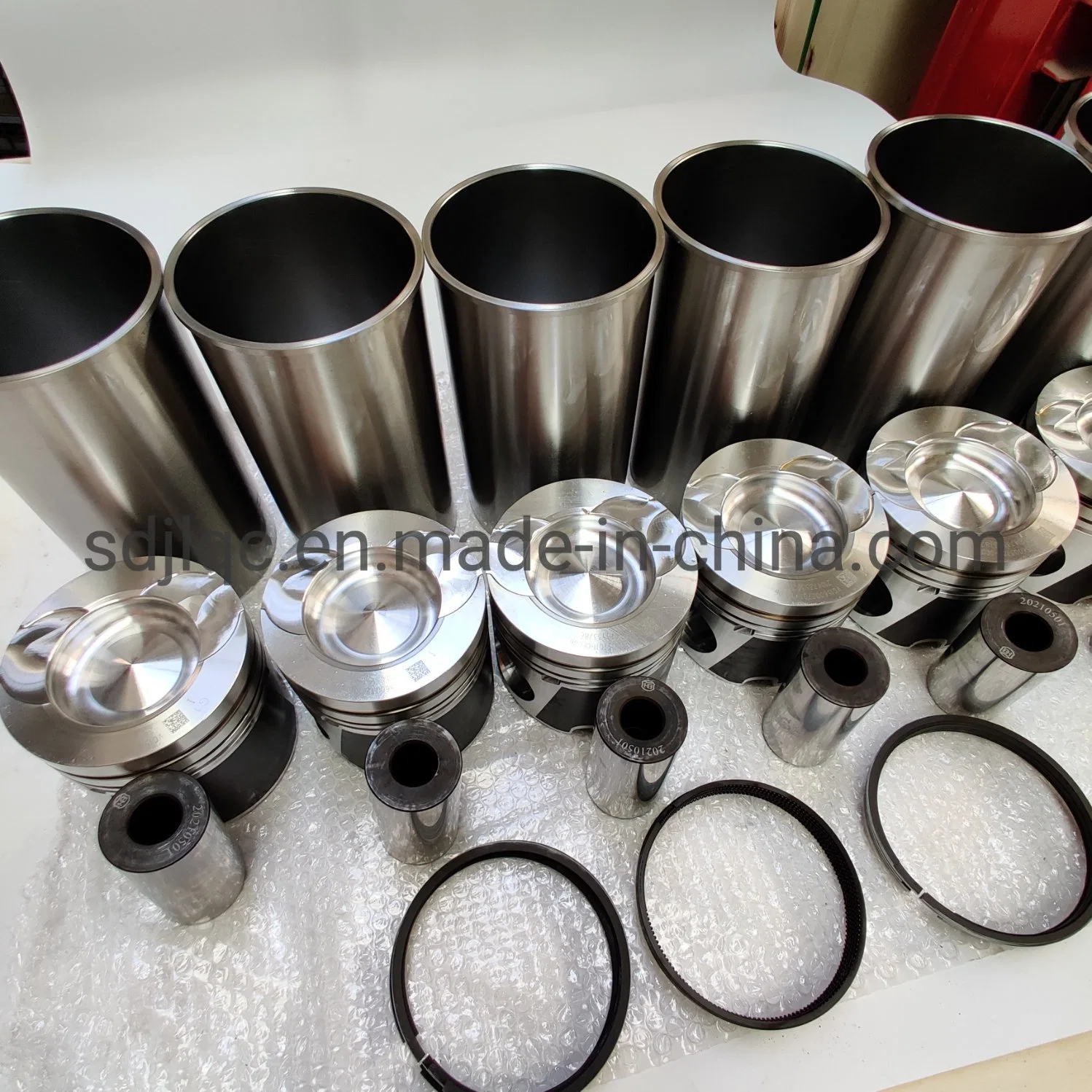 Shacman Sinottruk Foton Truck using Engine Parts Kc1560030010 Piston Kit И футеровка