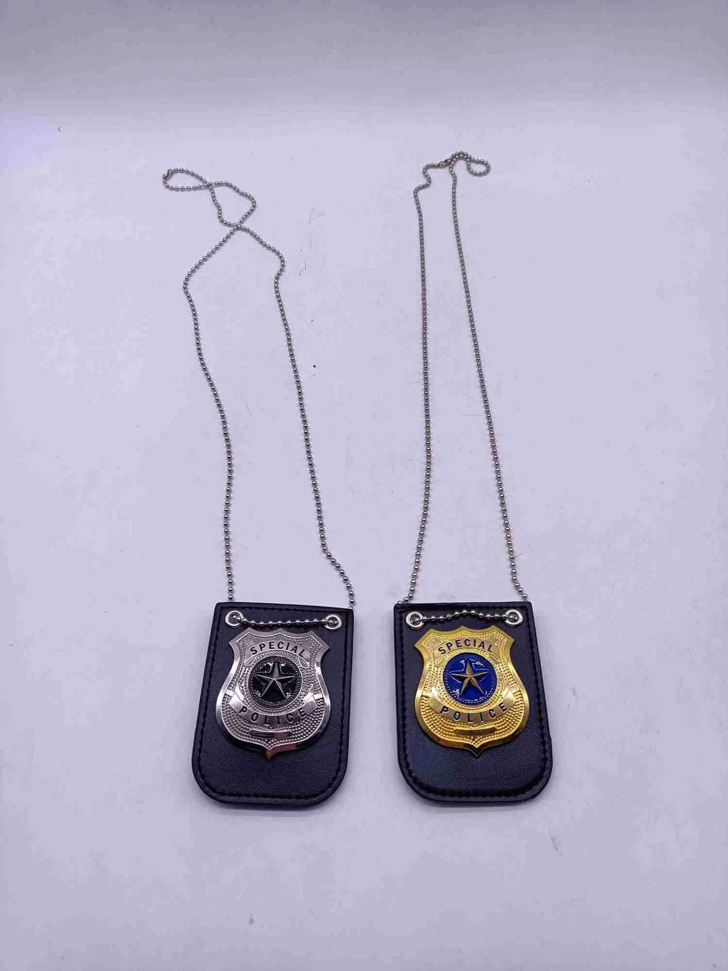 Para niños finja jugar NYPD Badge con cadena Dress-up-America Police Distintivo