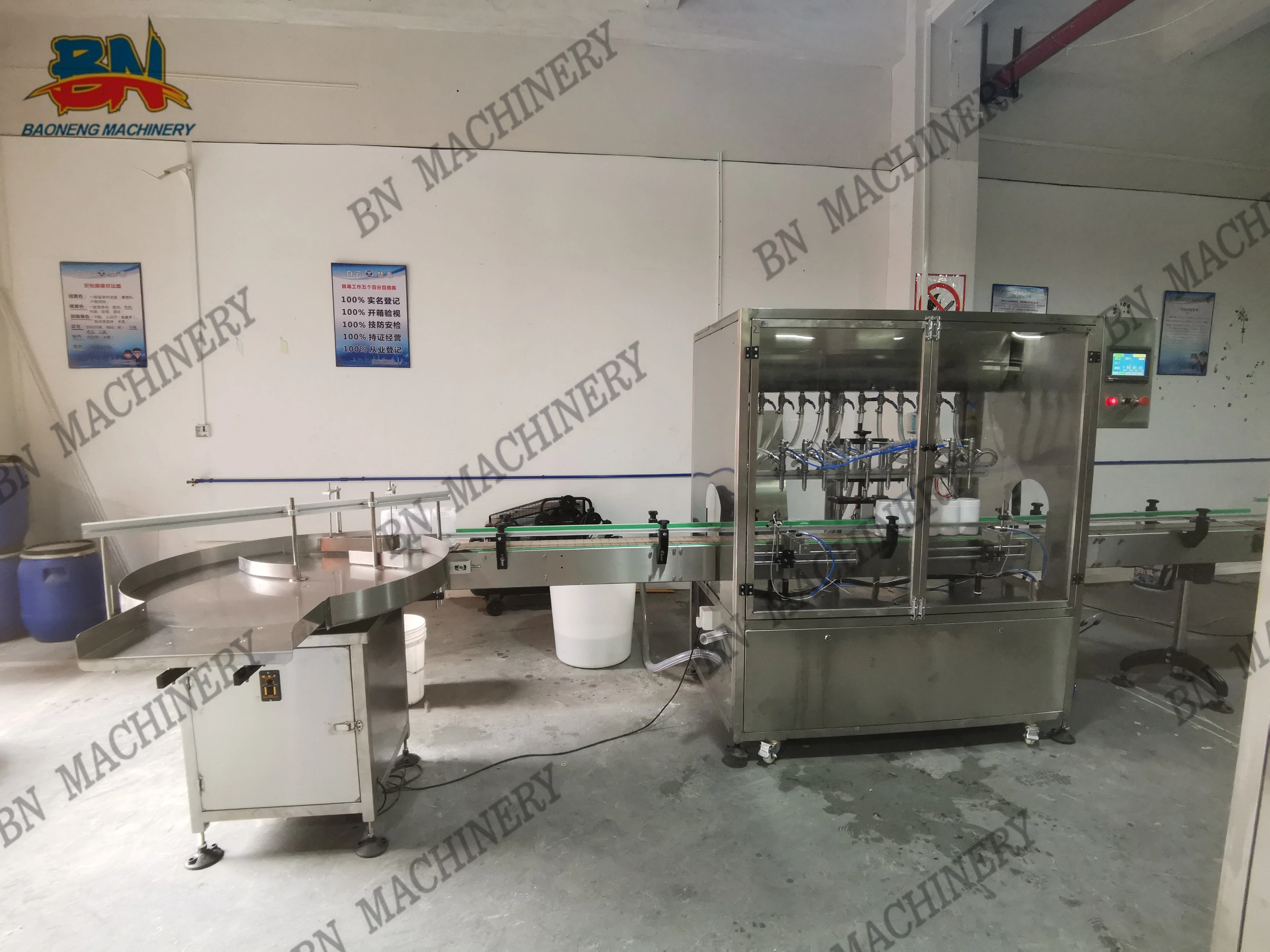 Famous Brand Automatic Bottle Liquid Gravity Alcohol Filling Machine for Solvent Pesticide Disinfectant Fertilizer with Good Production Line