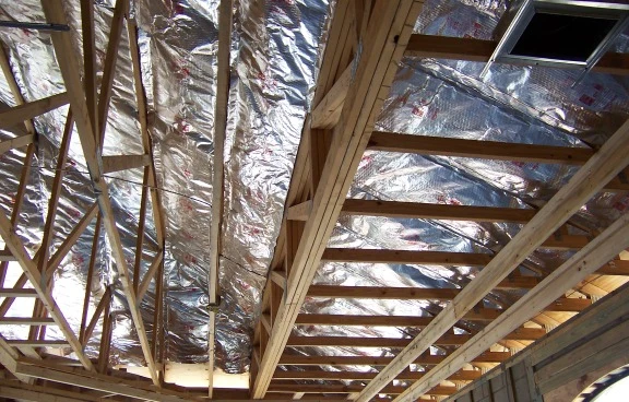 Теплоизоляционный материал отражающий алюминиевый материал тканый материал Радиант барьер Материал звукоизоляции Крыша автомобиля / барьер пара изоляции стены