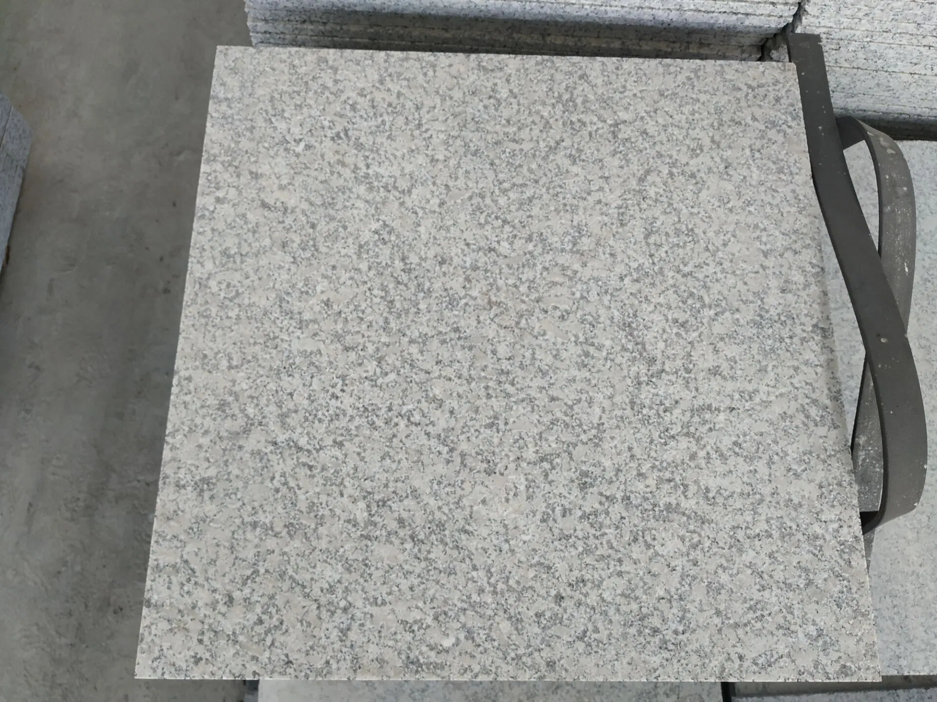 Chinese Grey Granite G602 Rosa Grey Polished Granite Flooring Tile Flamed Granite Pavers for Landscaping