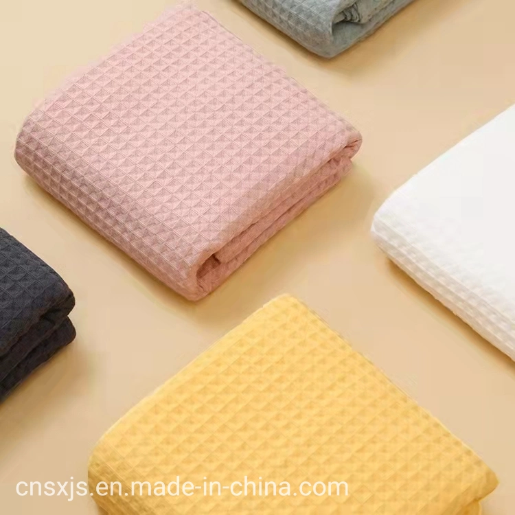 Pure Cotton Waffle Fabric Absorbs Water and Breathes Air