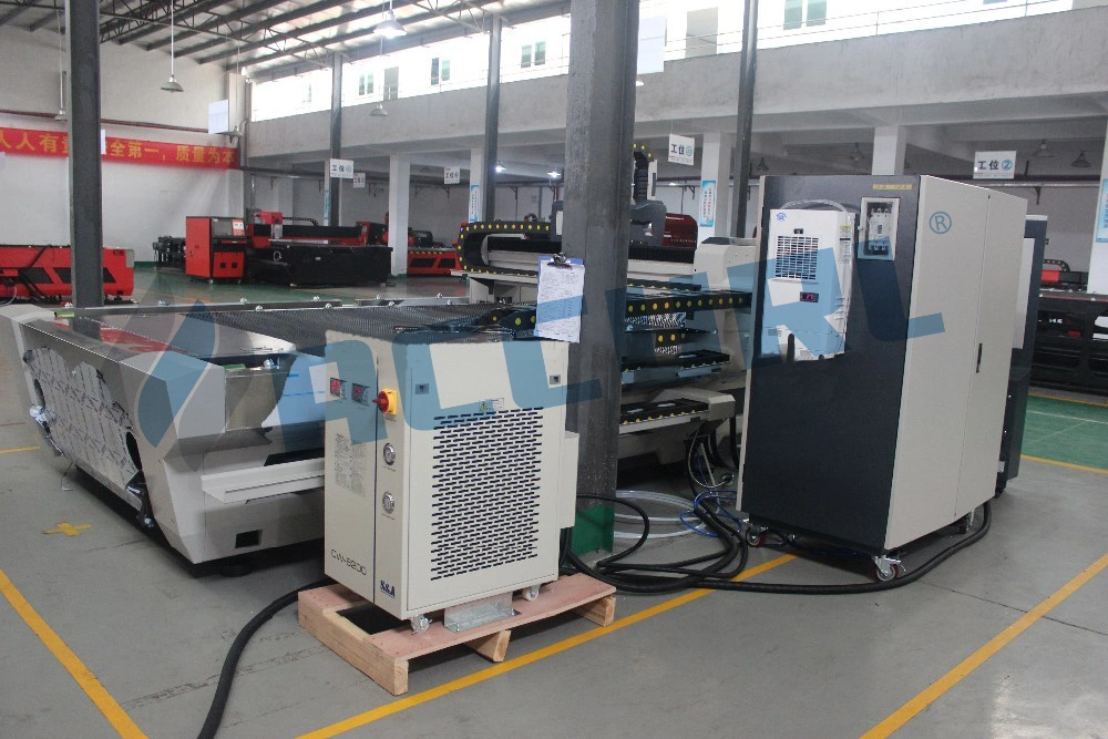 1kw Stainless/Carbon Steel Laser Cutting Machine