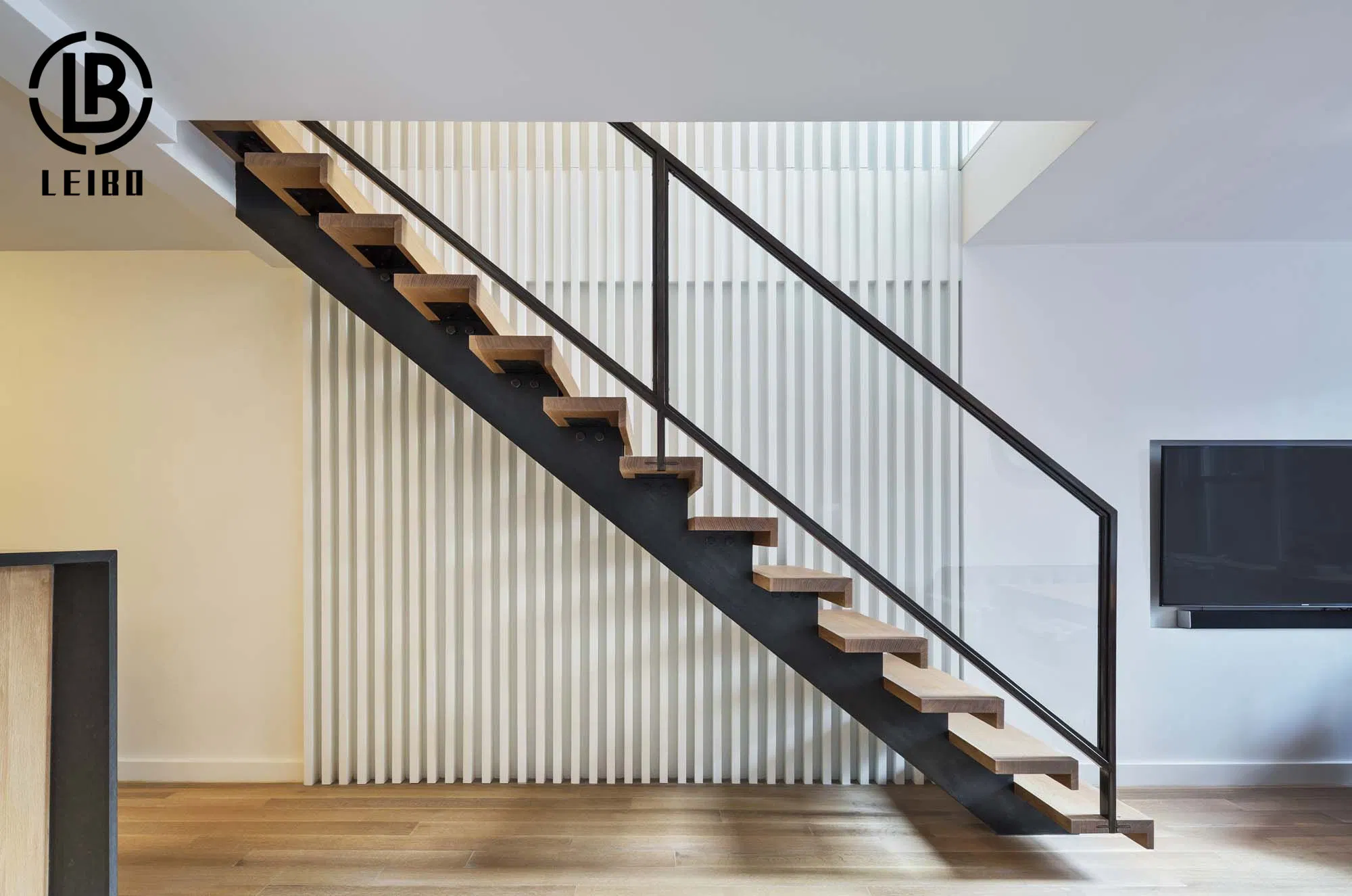 Indoor Steel Structure Support Straight Stairs with Timber Stairs Glass Balustrade Metal Staircase