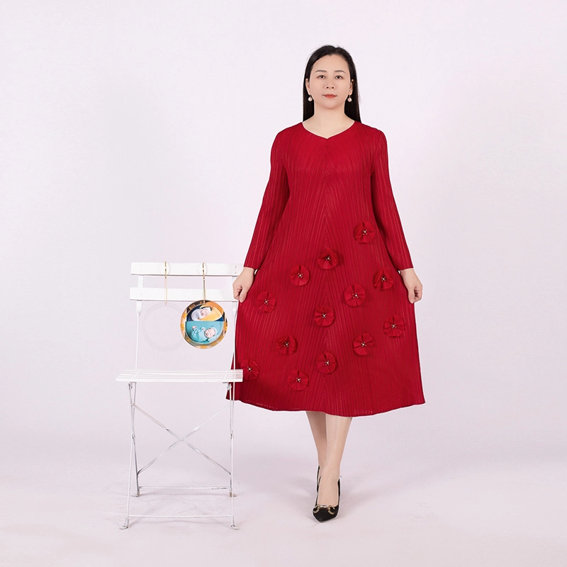 Tianbao Factory Wholesale/Supplier 2023 Miyake Pleated Large Size Fashion Customized Floral Loose Crewneck Long-Sleeved Dress